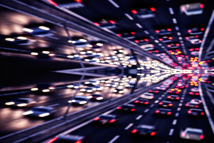 Fototapete abstrakte gespiegelte Autobahn