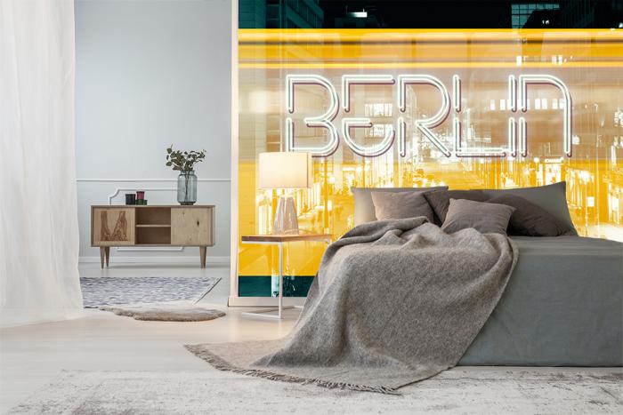 Fototapete von Berlin im U-Bahn-Design mit einem Design-Schriftzug