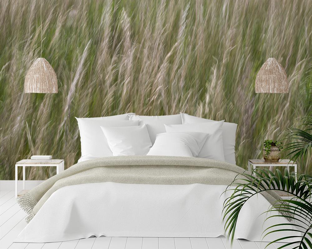 Vlies-Fototapete verschwommene Gräser im Wind in einem Schlafzimmer