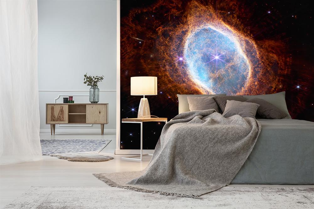 Vlies-Fototapete südlicher Ringnebel in einem Schlafzimmer