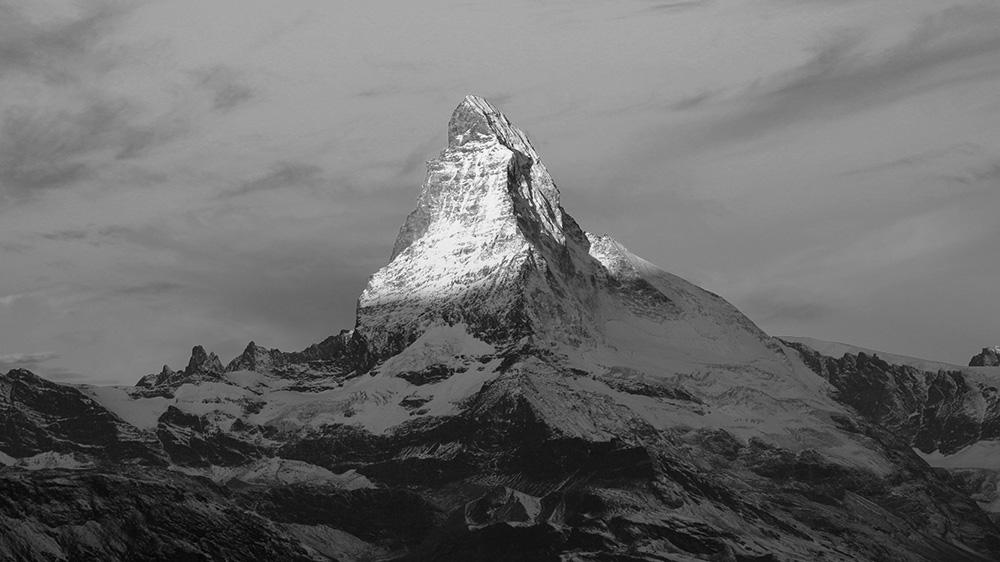 Schwarz-Weiß Fototapete Matterhorn bei Sonnenaufgang