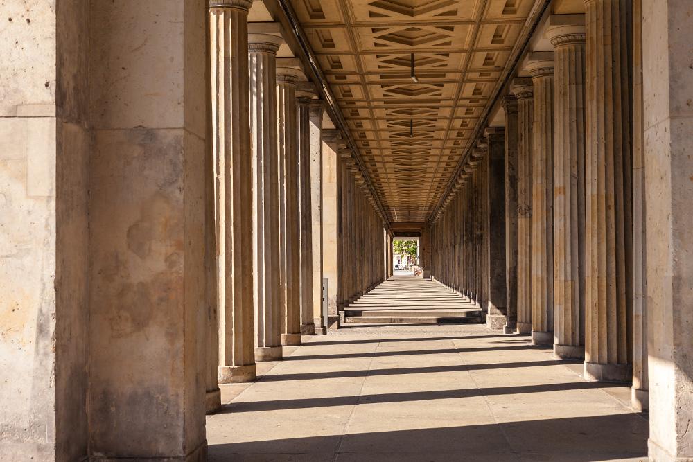 3D-Fototapete Durchgang mit Säulen