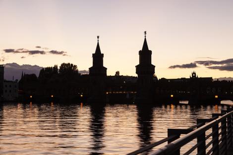 Fototapete Berlin Oberbaumbrücke