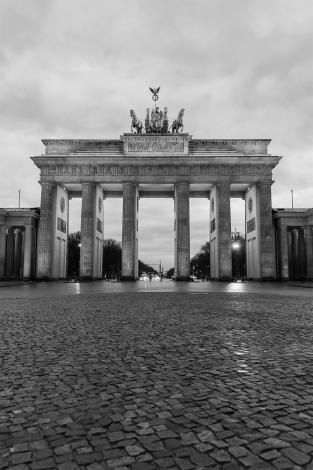 Fototapete Brandenburger Tor in Berlin in Schwarzweiß