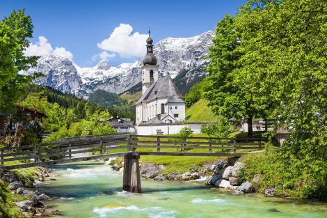 Fototapete Kirche in Ramsau in Bayern